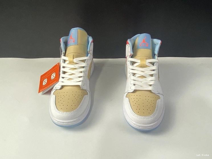 1 Jordan - Mid SE (W) Sesame CZ0774-200 0831